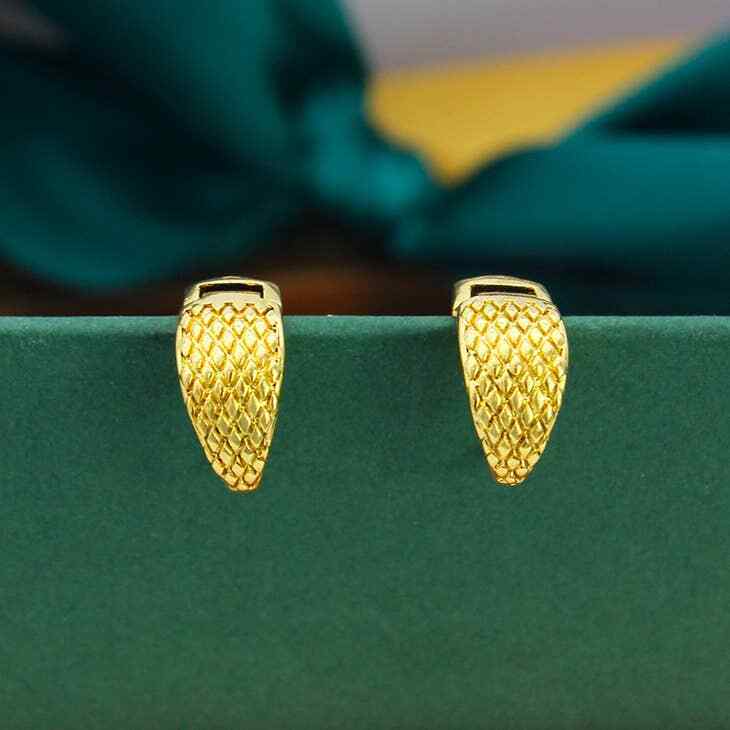 18K Gold Plated Nugget Pineapple-Pattern Huggee Earring's